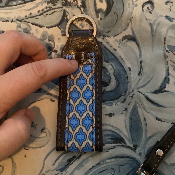 😍 Thirty-One wristlet & key fob - Picture 6 of 7